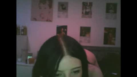 Snapshot of little_miss_nylah chatting on 12-20-25, 01:45 nylah 3 online show from 12-20-25, 01:45