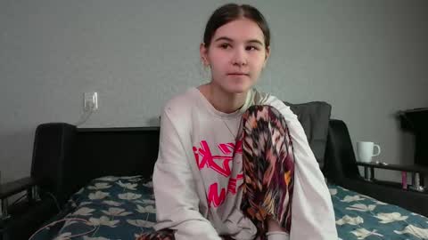 Snapshot of little_owlx chatting on 06-01-26, 10:55 Alice.. online show from 06-01-26, 10:55