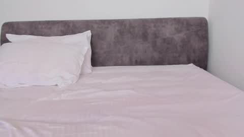 Snapshot of little_red_diamond chatting on 03-07-25, 09:40 hey im anna online show from 03-07-25, 09:40