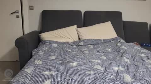 Snapshot of little_sakuraxxx chatting on 12-14-24, 03:18 GiuliaFrancesco online show from 12-14-24, 03:18