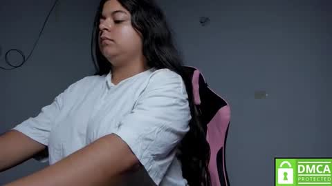 Snapshot of little_shaara chatting on 09-17-25, 08:16 Shaara online show from 09-17-25, 08:16