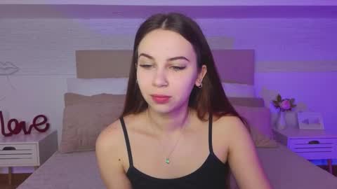 Snapshot of little_siin chatting on 11-25-25, 08:03 little_siin online show from 11-25-25, 08:03