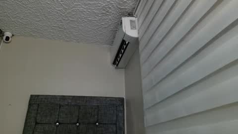 Snapshot of little_sugar19 chatting on 12-13-25, 09:42 alex online show from 12-13-25, 09:42