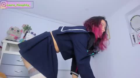 Snapshot of little_tatis chatting on 01-13-25, 08:26 Im Laura. buy my contentcompra mi contenido offline online show from 01-13-25, 08:26