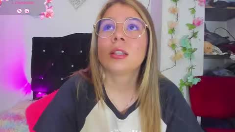 Tifanny online show from 02-26-25, 02:36