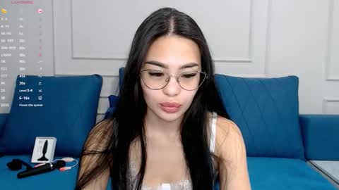 Kwan online show from 01-18-26, 09:35