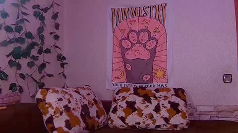 Snapshot of little_witch_sofia chatting on 02-06-25, 06:46 Sofia online show from 02-06-25, 06:46