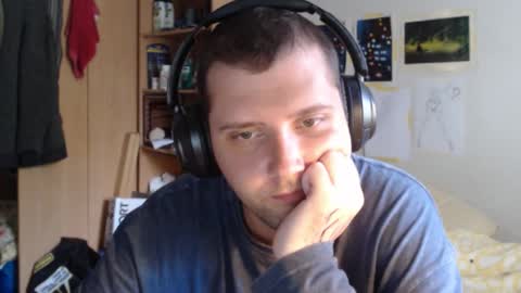 littlealien7 online show from 11-20-25, 02:45