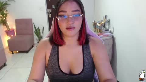 Snapshot of littleangelx_m chatting on 02-04-25, 10:02 Daniela online show from 02-04-25, 10:02