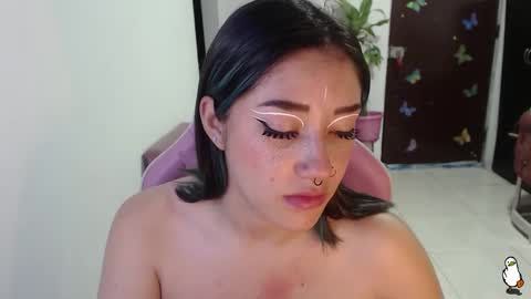 Snapshot of littleangelx_m chatting on 11-09-25, 09:35 Daniela online show from 11-09-25, 09:35