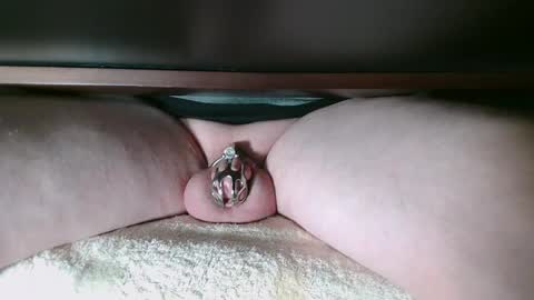 Snapshot of littleclitty247 chatting on 12-04-24, 05:00 Littlleclitty247 online show from 12-04-24, 05:00