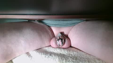 Snapshot of littleclitty247 chatting on 12-05-24, 02:44 Littlleclitty247 online show from 12-05-24, 02:44