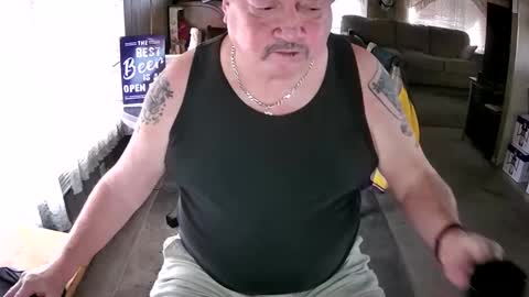 Snapshot of littled83057 chatting on 10-24-25, 05:31 Littled83057 online show from 10-24-25, 05:31