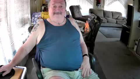 Littled83057 online show from 07-10-26, 06:21