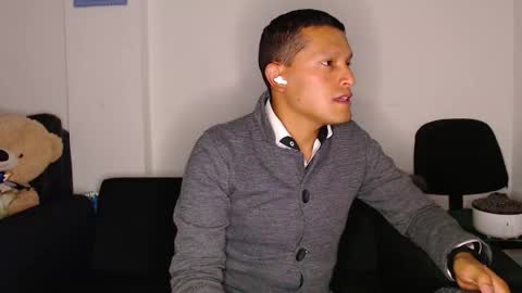 Manu online show from 11-06-25, 03:29