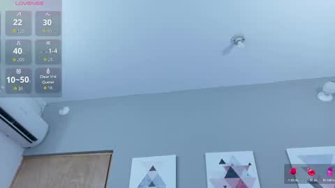 Snapshot of littlee_emilyy_ chatting on 05-22-26, 02:51 Emily online show from 05-22-26, 02:51