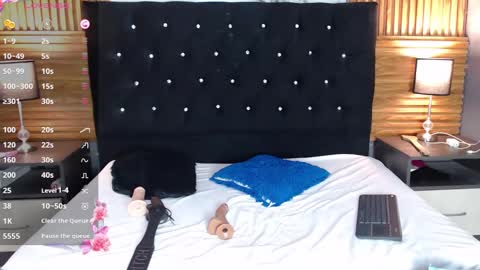 Snapshot of littlekloe_ chatting on 12-30-24, 07:32 Litllekloe online show from 12-30-24, 07:32