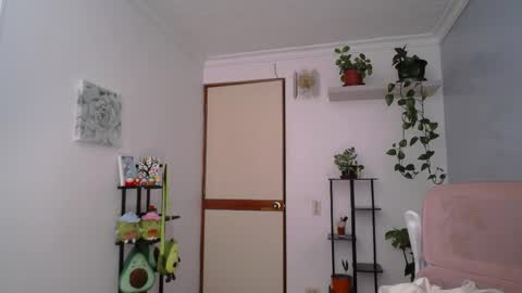 Laksmi online show from 04-17-26, 10:02