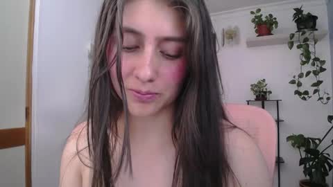 Snapshot of littlelaksmi chatting on 04-21-26, 02:51 Laksmi online show from 04-21-26, 02:51