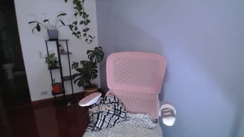 Laksmi online show from 06-26-26, 11:09