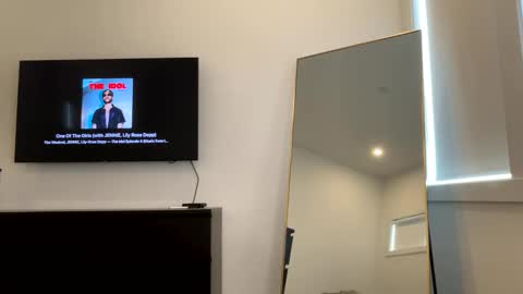 Snapshot of littlemissmia222 chatting on 02-03-25, 08:03 Mia online show from 02-03-25, 08:03