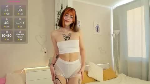 Bella online show from 09-24-25, 04:16