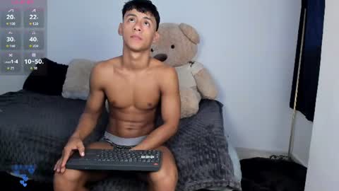 Snapshot of littleparker chatting on 06-27-26, 01:39 PARKER online show from 06-27-26, 01:39