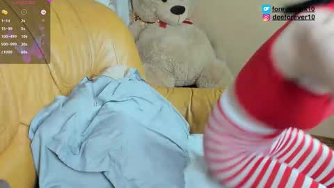 Snapshot of littlepinky77 chatting on 09-20-25, 11:11 Pinky online show from 09-20-25, 11:11