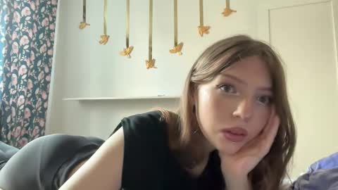 Snapshot of littleprincess3000 chatting on 04-25-26, 01:52 littleprincess3000 online show from 04-25-26, 01:52