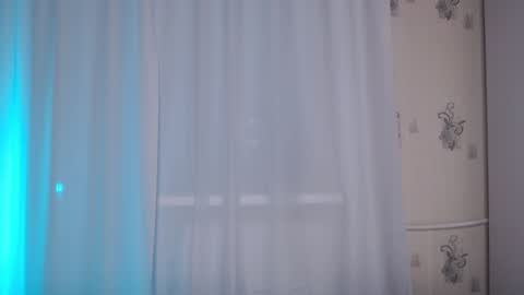 Snapshot of littlesadcabbage chatting on 01-10-25, 04:30 Sonnenschein online show from 01-10-25, 04:30