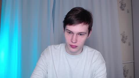 Snapshot of littlesadcabbage chatting on 01-30-25, 09:25 Sonnenschein online show from 01-30-25, 09:25