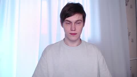 Snapshot of littlesadcabbage chatting on 02-25-25, 08:36 Sonnenschein online show from 02-25-25, 08:36