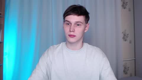 Snapshot of littlesadcabbage chatting on 03-04-25, 05:03 Sonnenschein online show from 03-04-25, 05:03