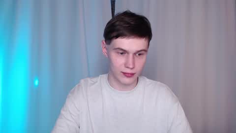 Snapshot of littlesadcabbage chatting on 03-05-25, 09:48 Sonnenschein online show from 03-05-25, 09:48