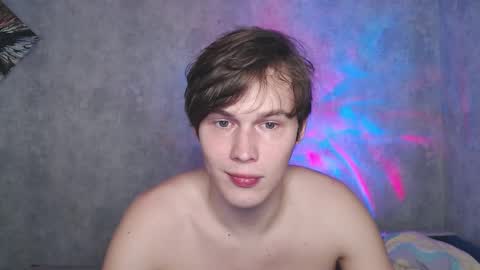 Snapshot of littlesadcabbage chatting on 10-05-25, 04:05 Sonnenschein online show from 10-05-25, 04:05