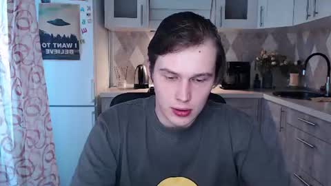 Snapshot of littlesadcabbage chatting on 07-05-26, 02:07 Sonnenschein online show from 07-05-26, 02:07