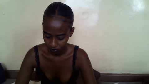 Snapshot of littlesandie chatting on 02-04-25, 07:51 littlesandie online show from 02-04-25, 07:51