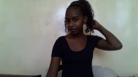 Snapshot of littlesandie chatting on 09-24-25, 05:55 littlesandie online show from 09-24-25, 05:55