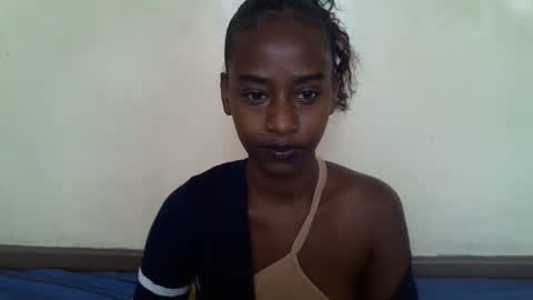 Snapshot of littlesandie chatting on 11-10-25, 05:28 littlesandie online show from 11-10-25, 05:28