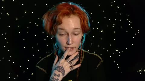 Niki  free tg channel with some photos gifs and info about streams  online show from 02-08-25, 01:22