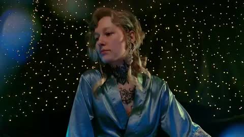 Niki  free tg channel with some photos gifs and info about streams  online show from 02-23-26, 12:57