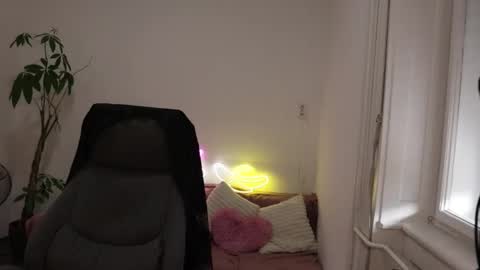 littlestellaspark online show from 10-27-25, 10:19