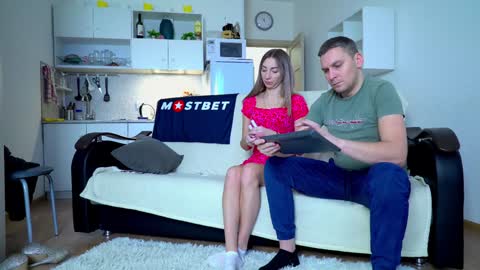 Snapshot of littlesweettifany chatting on 12-15-24, 09:13 Little Tifany online show from 12-15-24, 09:13