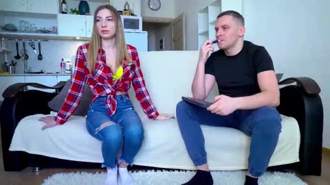 Snapshot of littlesweettifany chatting on 02-19-25, 11:49 Little Tifany online show from 02-19-25, 11:49