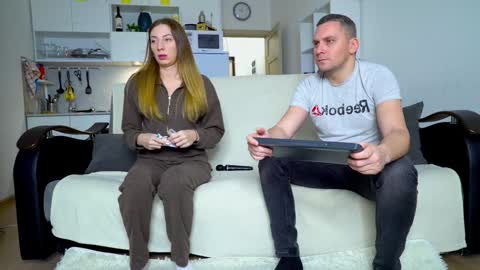 Snapshot of littlesweettifany chatting on 11-18-25, 11:03 Little Tifany online show from 11-18-25, 11:03