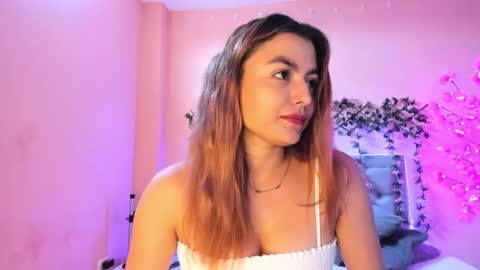 Snapshot of littletammy4u_ chatting on 09-11-25, 01:22 tammy online show from 09-11-25, 01:22