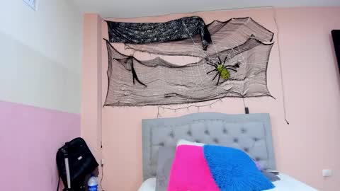 Snapshot of littletammy4u_ chatting on 10-28-25, 12:30 tammy online show from 10-28-25, 12:30