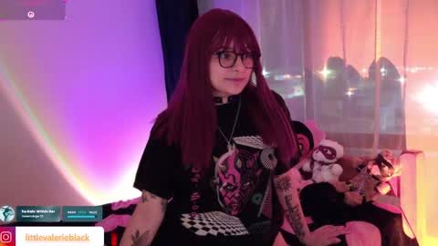 Snapshot of littlevalerie chatting on 05-13-26, 03:15 Valerie online show from 05-13-26, 03:15