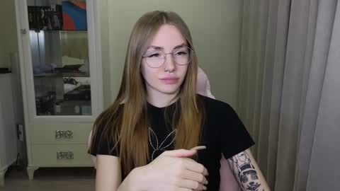 Eliana online show from 12-03-24, 01:21