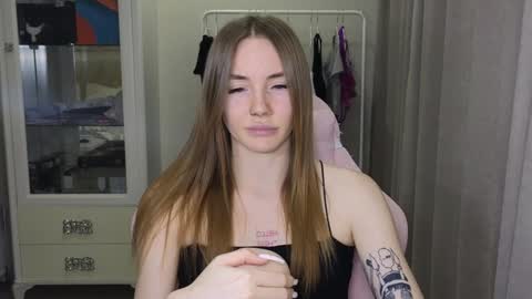 Eliana online show from 01-16-25, 02:19